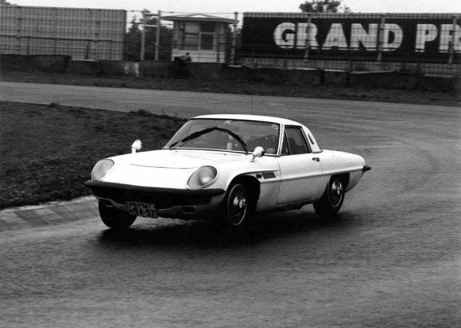  Mazda Cosmo Sport 1967 года  (фото 13 из 57)
